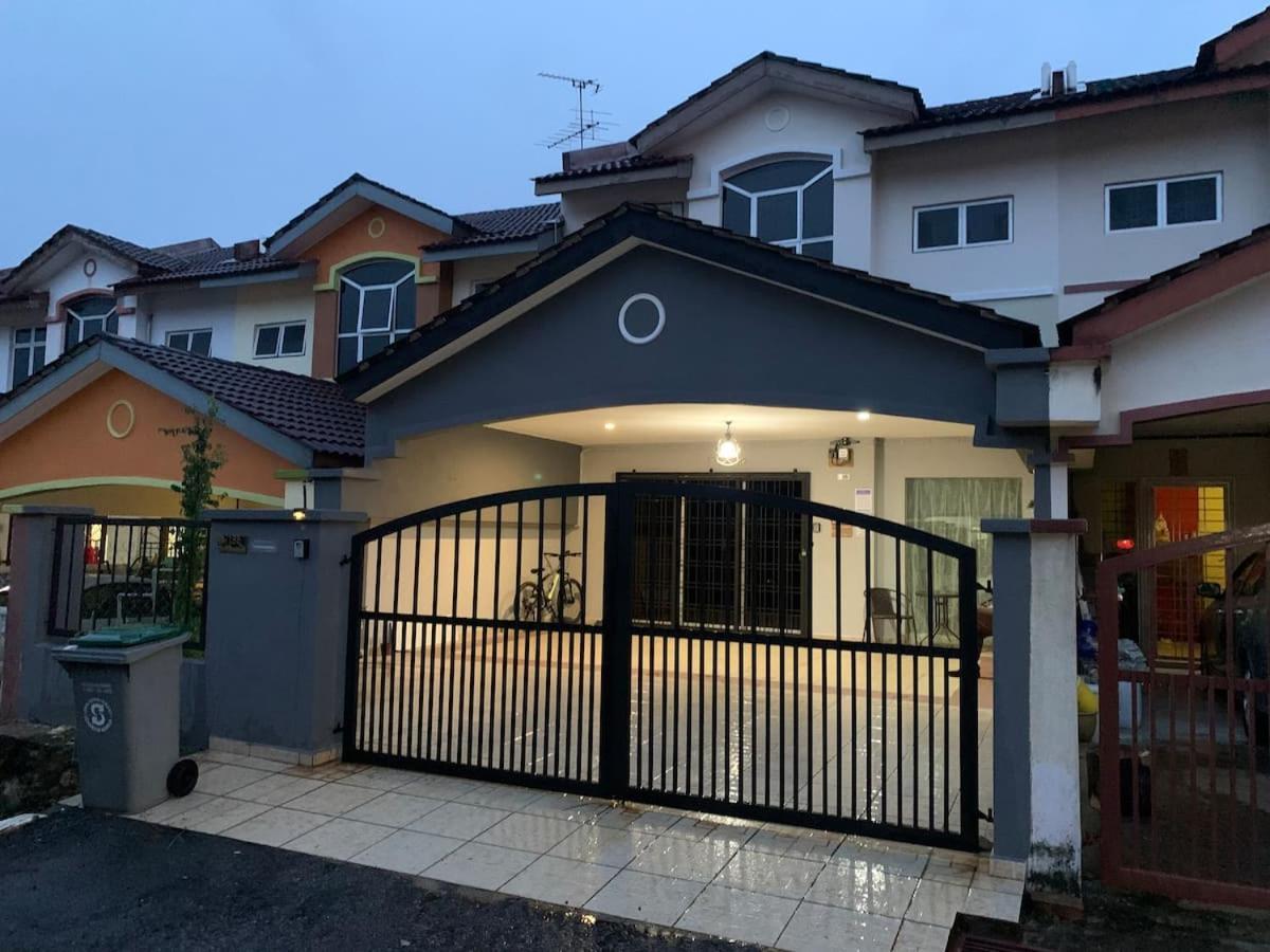 Stay N Rest Sweet Home 185 Seremban Exterior photo